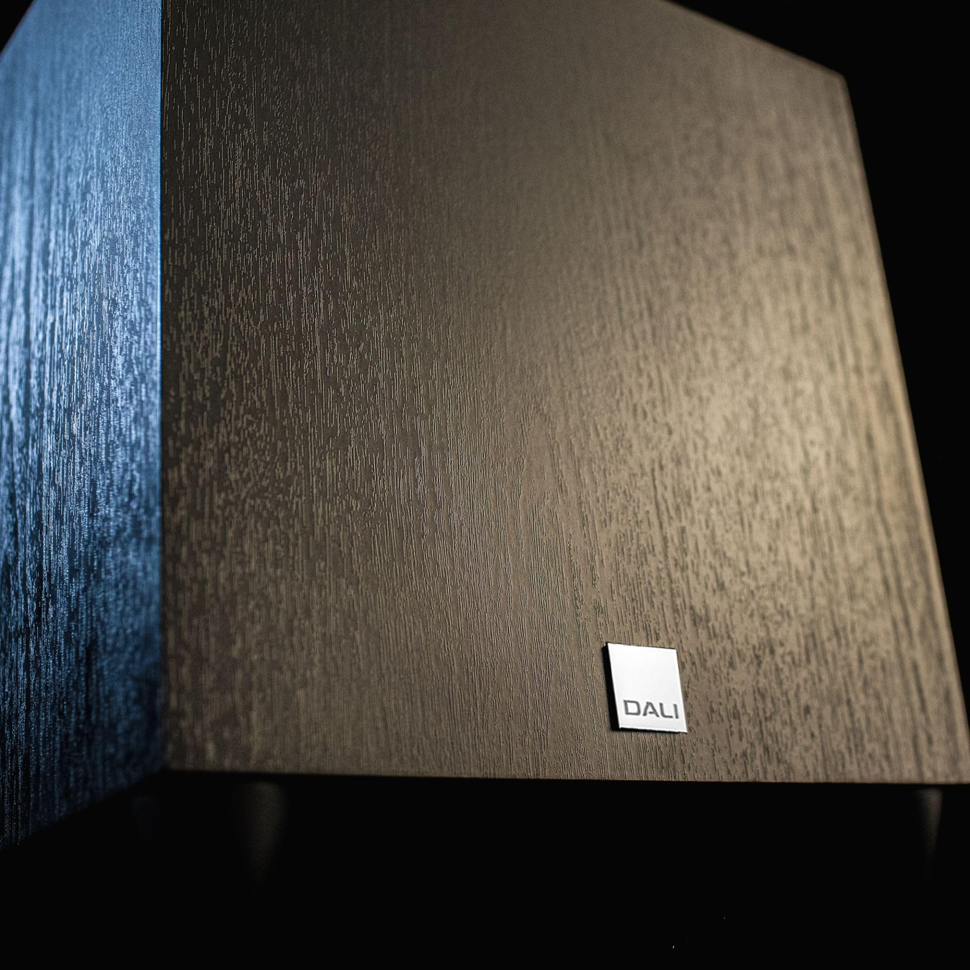 dali-sub-c-8-d-kompakter-subwoofer-8-zoll-downfiring-class-d image 4