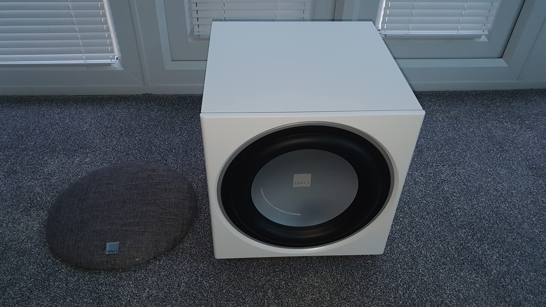 Mächtiger 12 Zoll Sub mit Kontrolle für HiFi und Kino