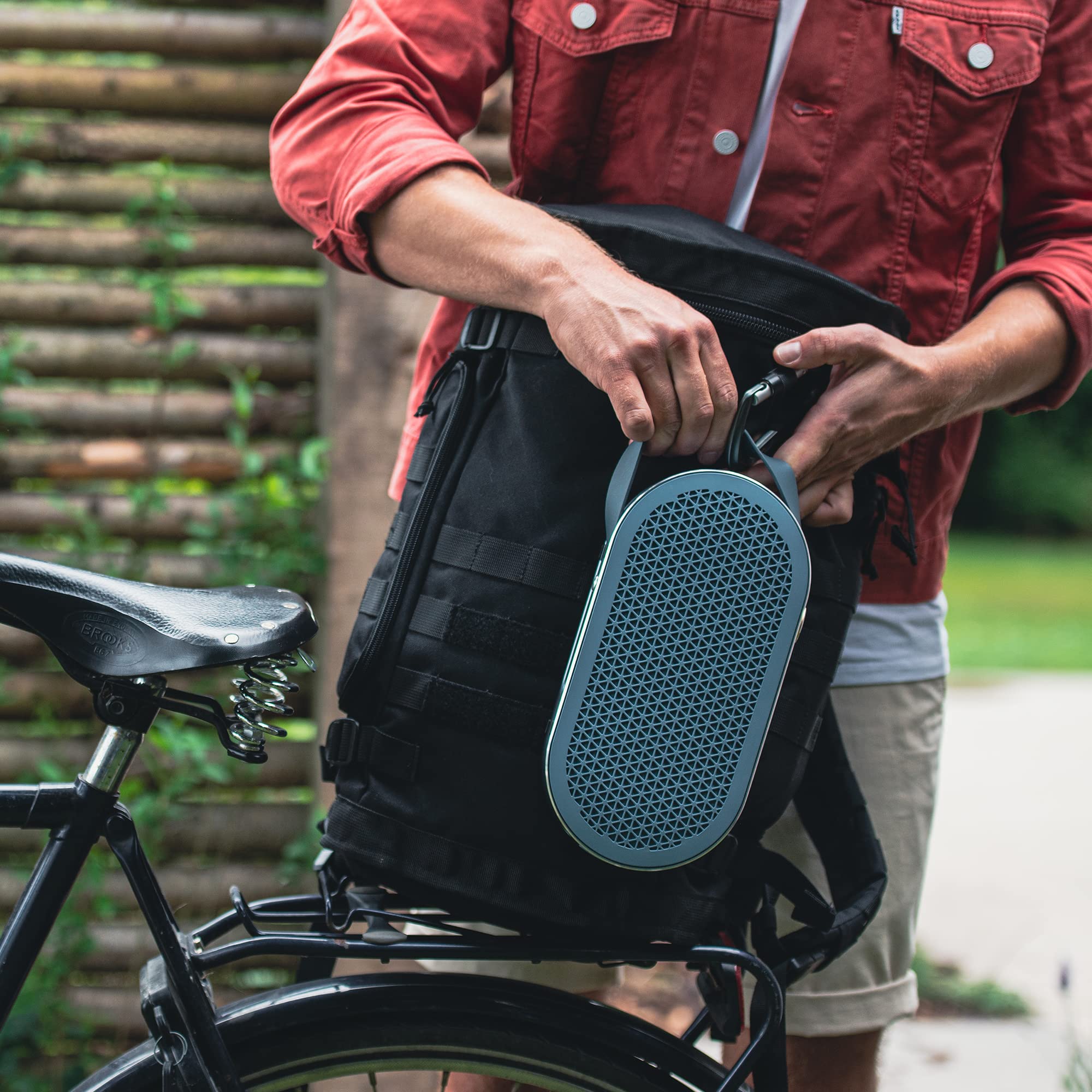dali-katch-g2-bluetooth-lautsprecher-mit-leder-tragegurt image 3
